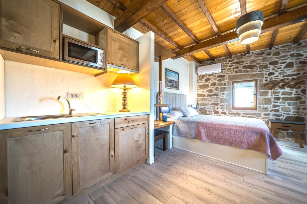Mary'S Stone House Appartement Falasarna Buitenkant foto
