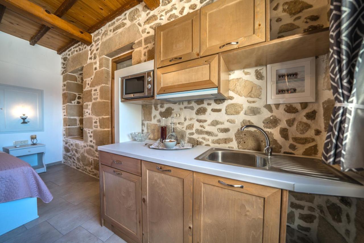 Mary'S Stone House Appartement Falasarna Buitenkant foto